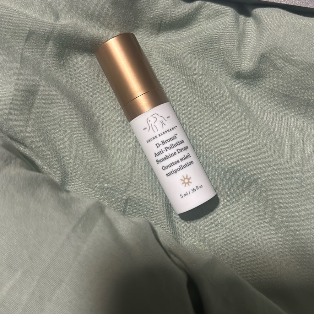 $8 drunk elephant D-bronzi anti pollution sunshine drops